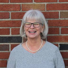Peg Mackinnon